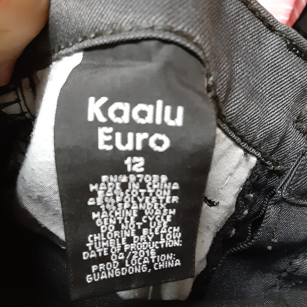 Jeans - Picture 3 of 4